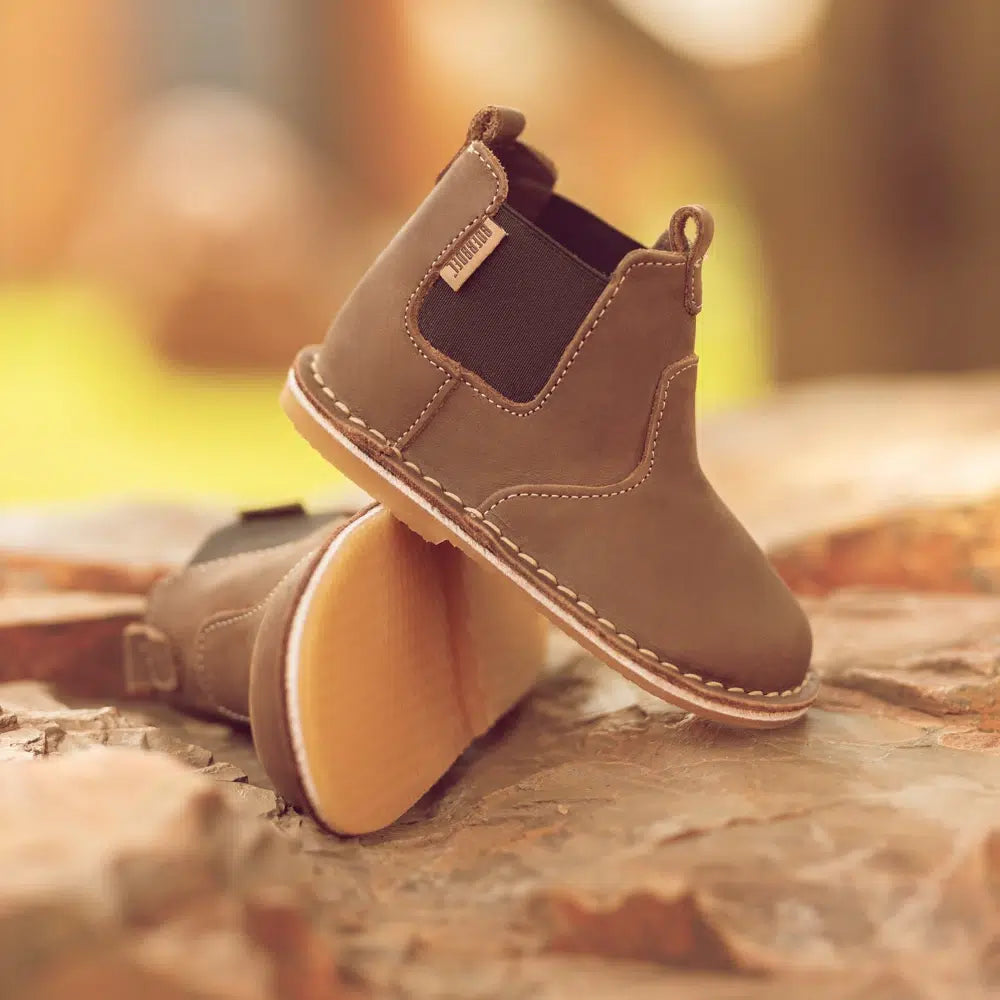 Kids Chelsea Boot Brown image 5