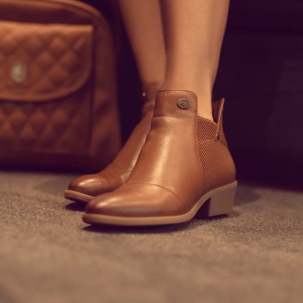 Ladies Earth Walker Boots Camel image 5
