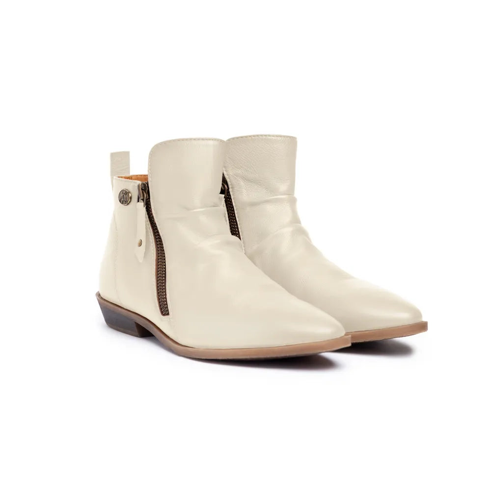 Ladies Milestone Boots Bone image 1